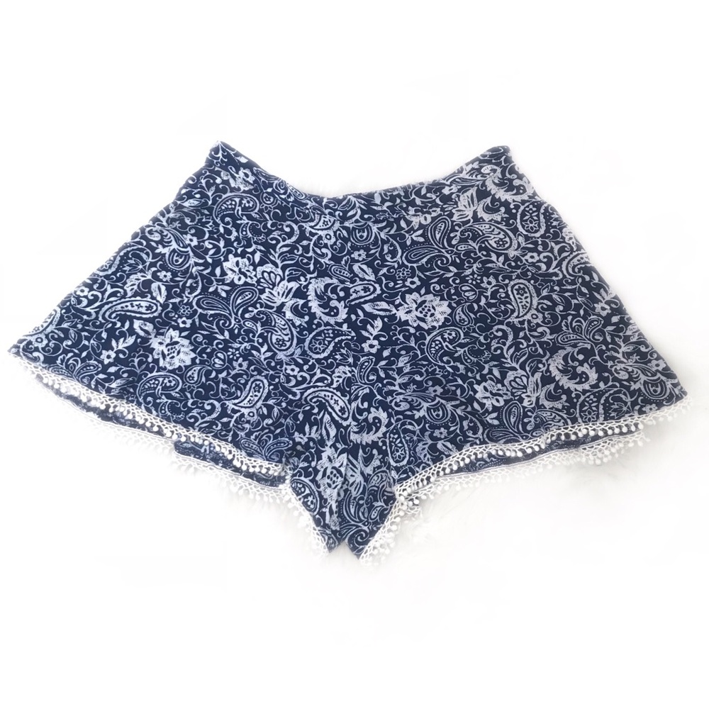 Flowy Cute Blue and White Shorts S